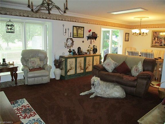 5th image of 23 Willowbrook Dr