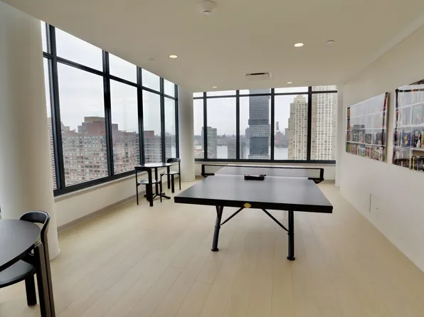 151 Bay Street image 22 of 30