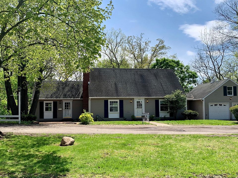 1st image of 585 Woodland Dr