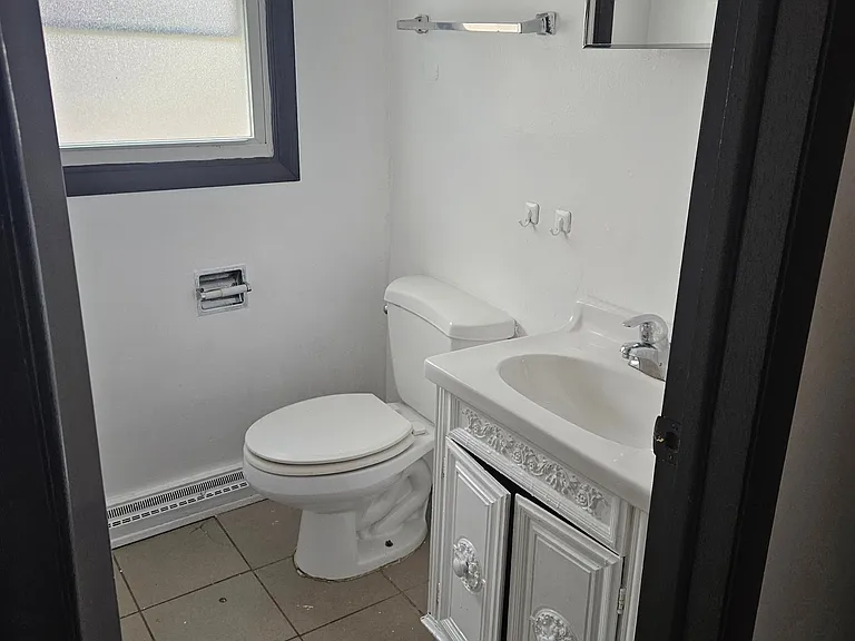 3124 Churchill Dr — Photo 11