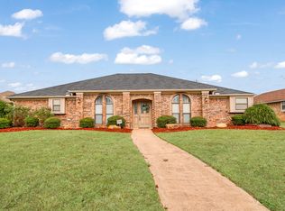 3035 Briarwood Dr, Paris, TX 75460