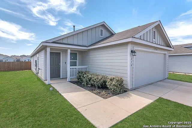4 bed, 2.0 bath, 1625 sqft, $2,200 — Photo 3