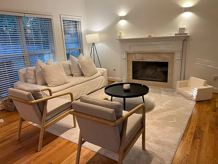 10920 Kimball Crest Dr — Photo 3