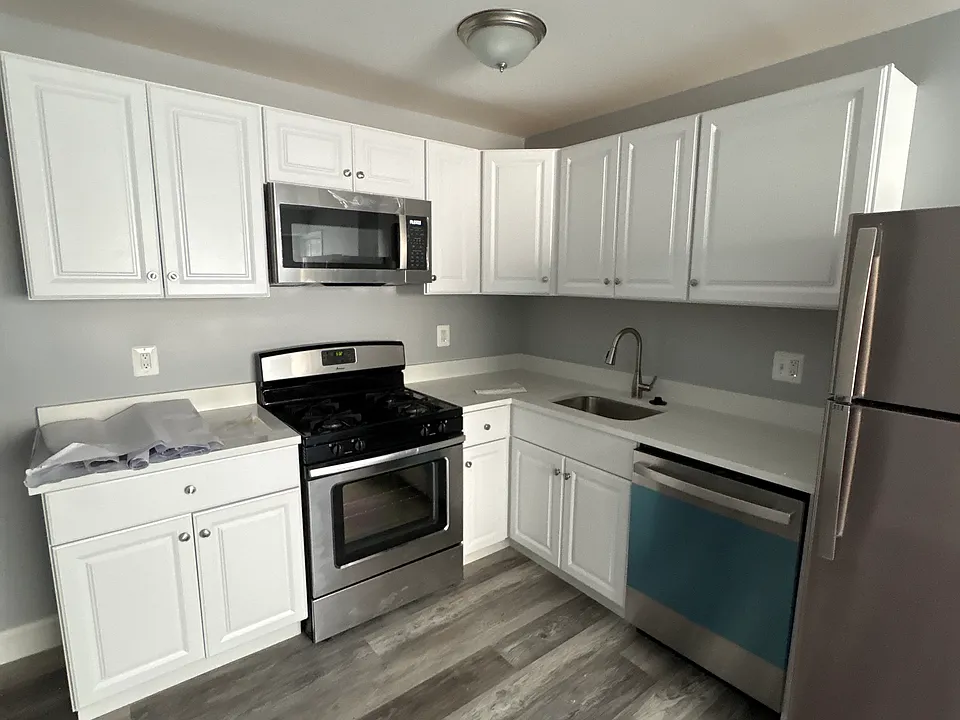 1215 Alabama Ave SE #1