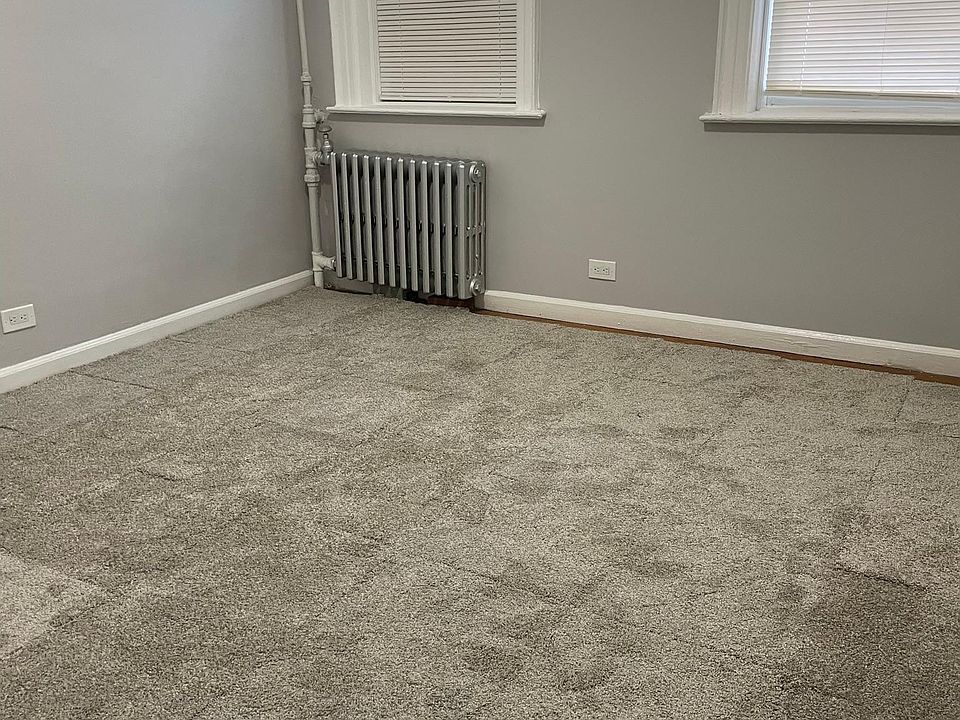 2nd image of 1326 Beach Ave #1