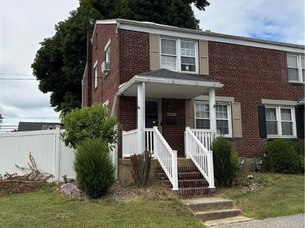 304 5th St, Whitehall, PA 18052