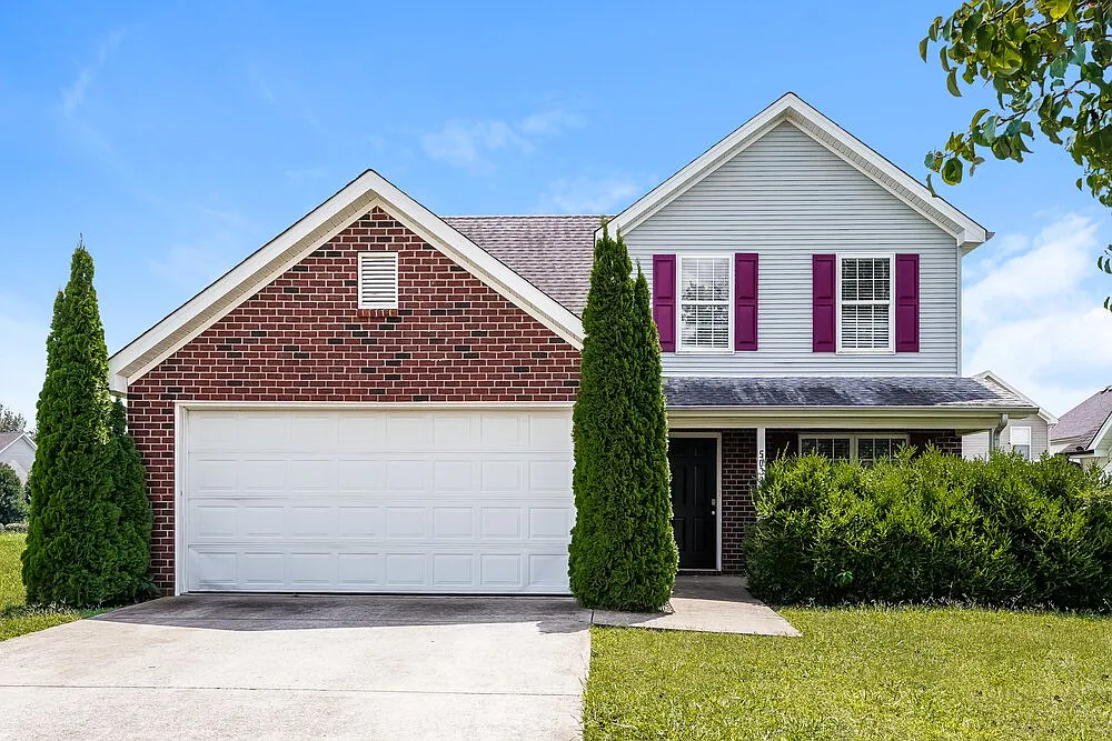 4 bed, 2.5 bath, 1854 sqft, $2,090 — Photo 1
