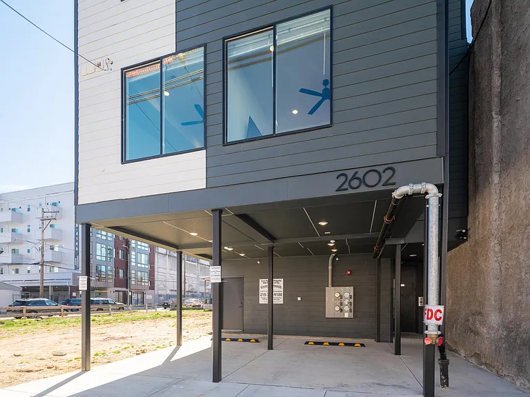2602 W Oxford St #1 — Photo 34