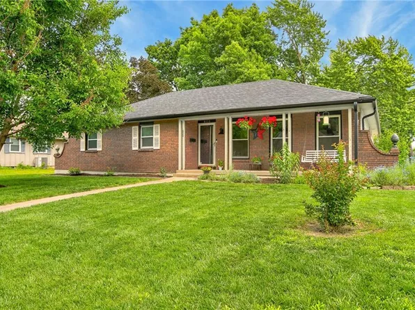 600 N Park Dr, Belton, MO 64012