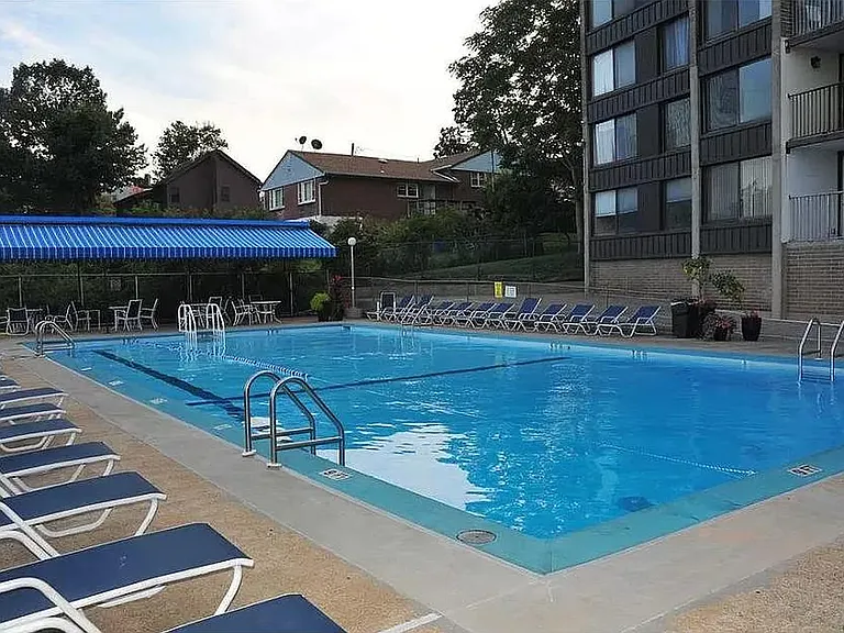 9060 Palisade Ave #811 — Photo 15