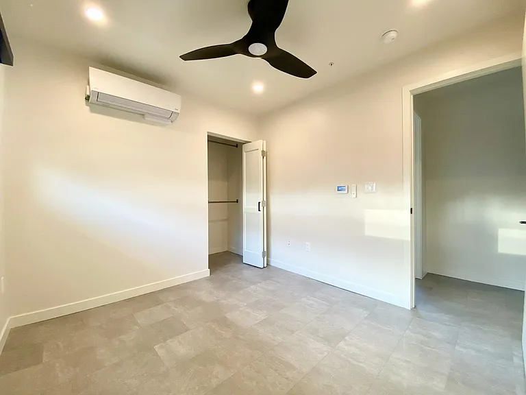 810 Devon Ct #810 — Photo 9