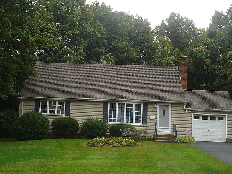 1st image of 22 Parkway Dr