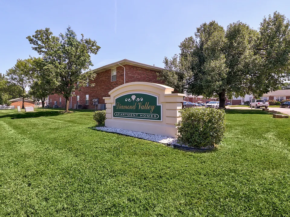 Diamond Valley Apartments