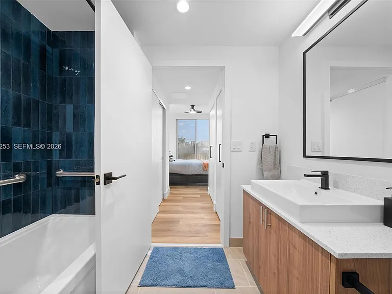 650 SW 1st St #305 — Photo 20