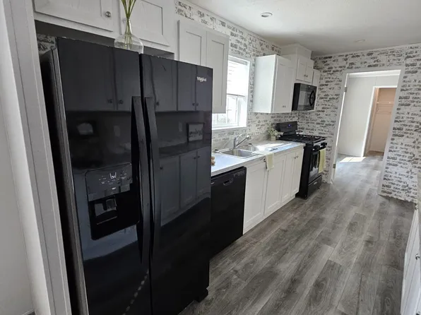 Heatherwood, 3660 S Leonard Springs Rd #E4938788a, Bloomington, IN 47403