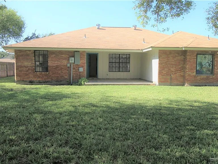 3400 N Cynthia St — Photo 20