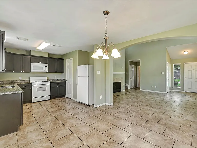 2618 Shearwater Bend Dr — Photo 13
