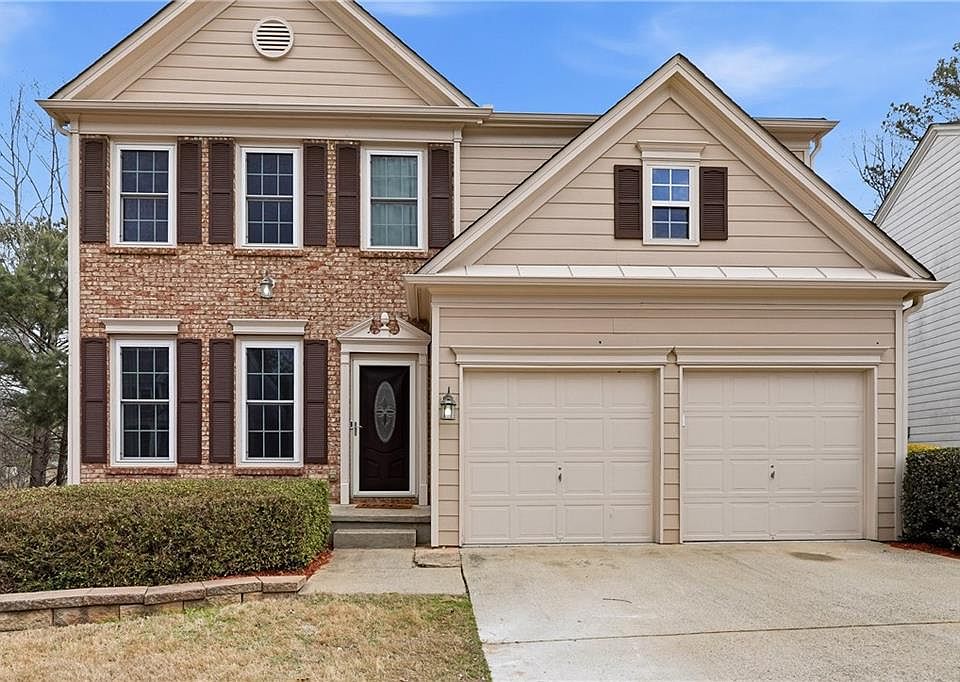 1st image of 110 Wallnut Hall Cir