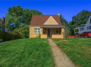 907 Valleyview Dr, Dravosburg, PA 15034