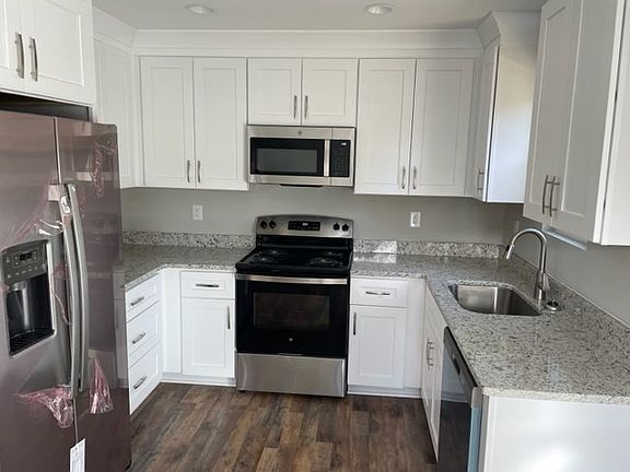 5th image of 513 Circle Dr