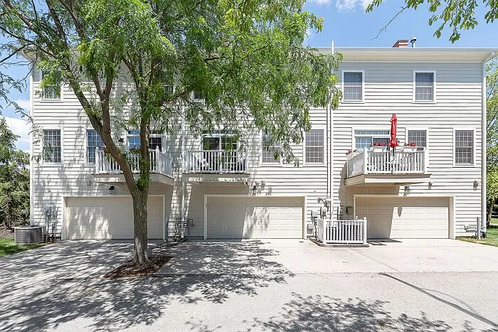 12940 Grenville St — Photo 27