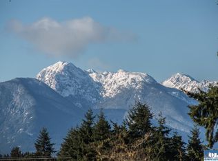 2 Grandview Dr, Sequim, WA 98382