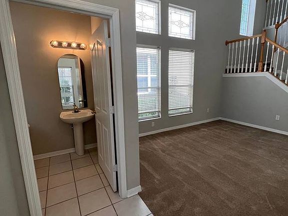 5th image of 12024 Deacons Croft Ln