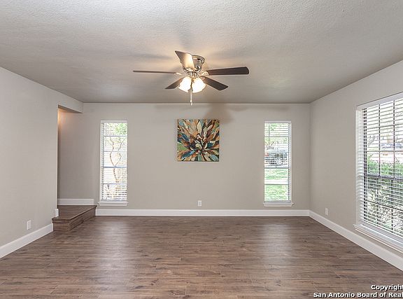 3rd image of 2510 Lovetree St