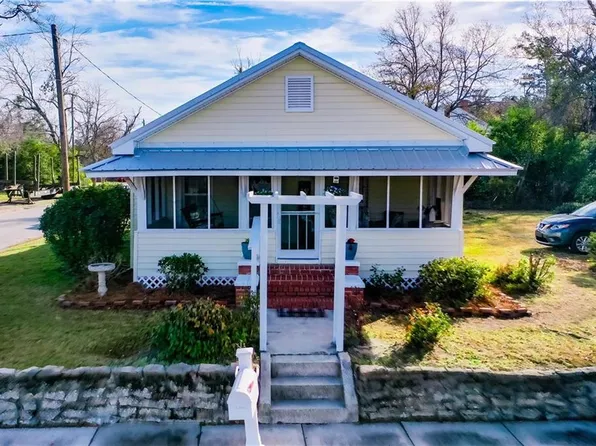 1501 Brunel St, Waycross, GA 31501