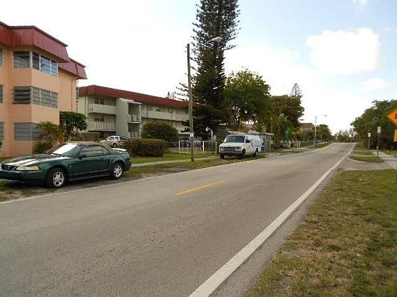 2nd image of 19001 NE 14th Ave APT 103