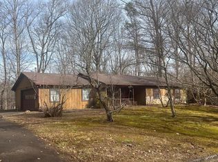 138 Lake Hills Dr, Oak Ridge, TN 37830