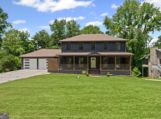 5254 Greenpoint Dr, Stone Mountain, GA 30088