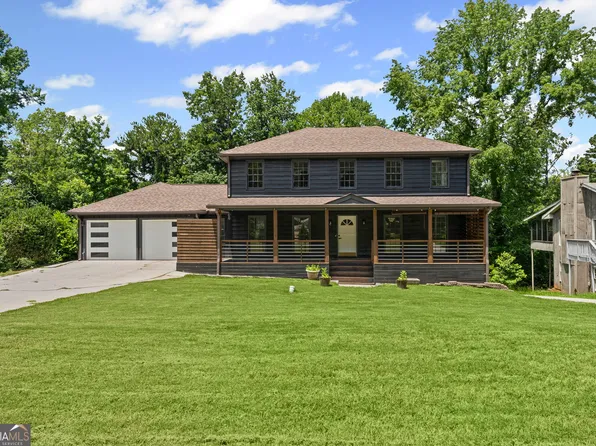5254 Greenpoint Dr, Stone Mountain, GA 30088