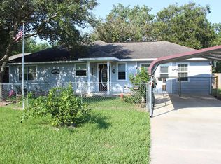 1201 3rd St, Palacios, TX 77465