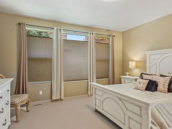 4th image of 8932 S Aspen View Dr