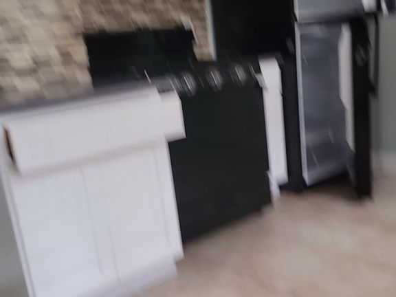 5th image of 52 Shepard Ave Floor 2
