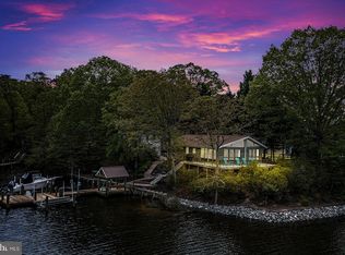 148 Swann Ct, Reedville, VA 22539