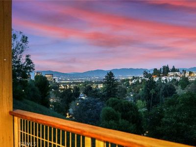 5084 Llano Dr, Woodland Hills, CA, 91364
