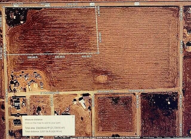 1st image of 912 N Main St