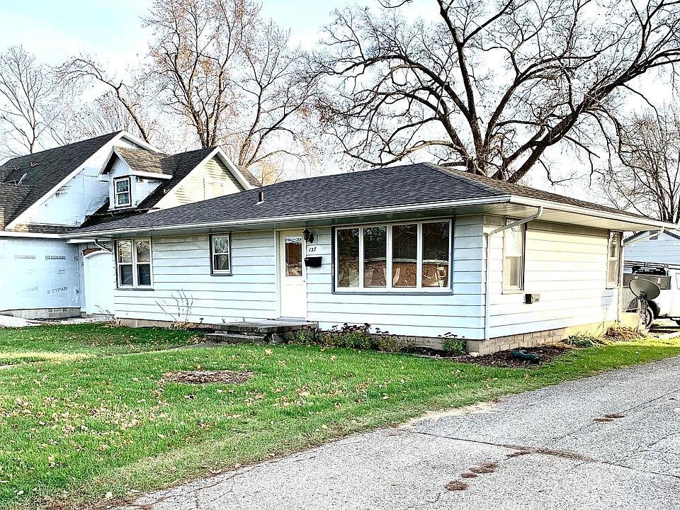 1st image of 137 E 2nd St