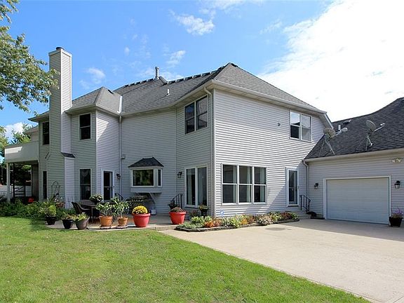 5th image of 3318 Truxton Pl