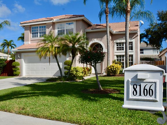 3rd image of 8166 Mystic Harbor Cir