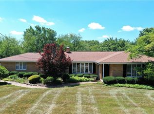 2512 Hyacinth Dr NW, North Canton, OH 44720