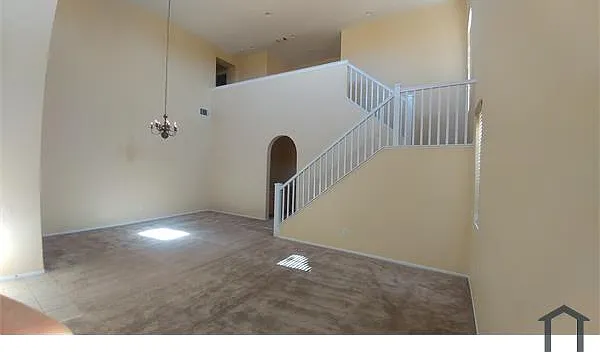 4 bed, 2800 sqft, $3,395 — Photo 4