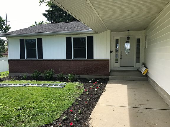 3rd image of 79 Claren Dr