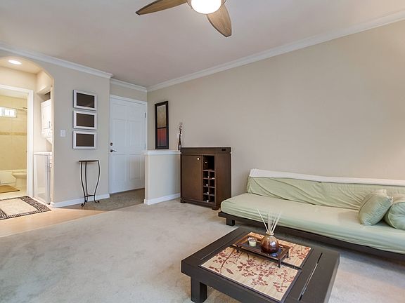 3rd image of 853 Thomas Ave APT 5