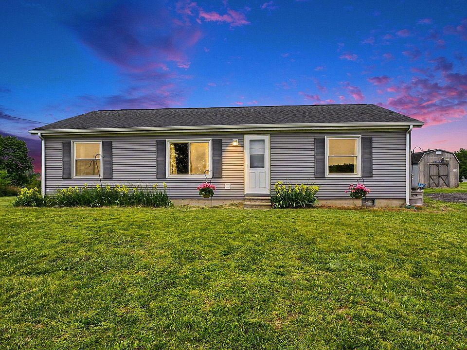 1st image of 3065 Chamberlain Rd