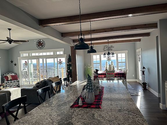 4th image of 298 Peach Ln