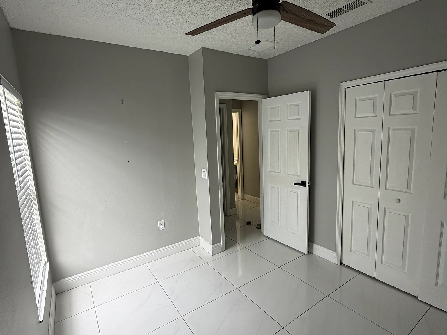 3 bed, 1071 sqft, $1,800 — Photo 1