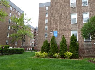 65-15 Yellowstone Blvd #ONE, Forest Hills, NY 11374
